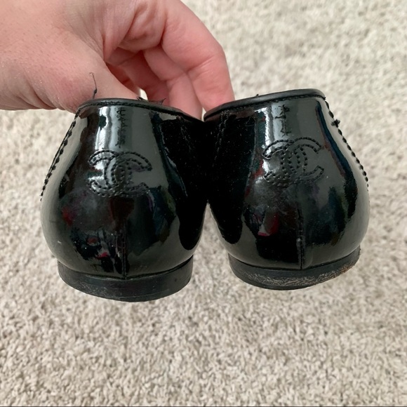 Chanel Black Perforated Flats - Picture 5 of 7